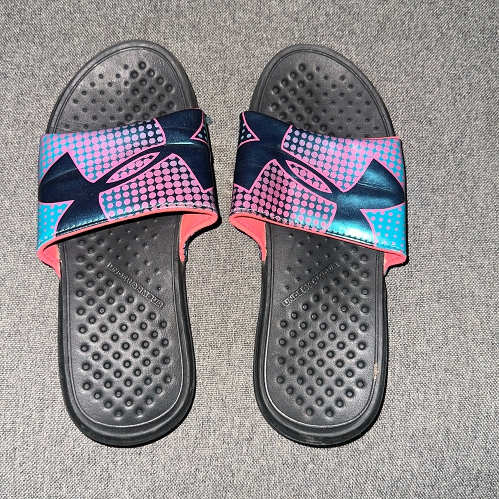 Girls Under Armour slides